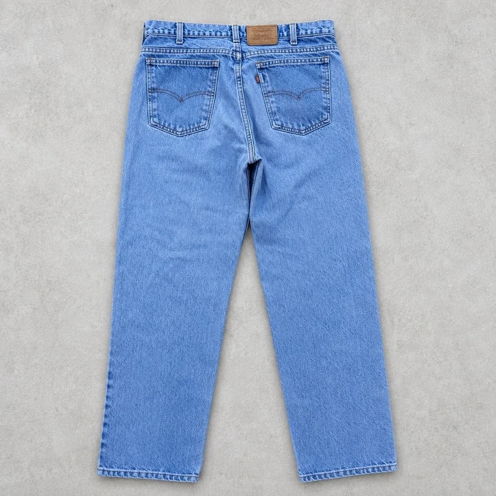 Levis 540 Relaxed Fit Jeans Mens 33x29 Medium Wash Vintage 90s Made in USA Brown